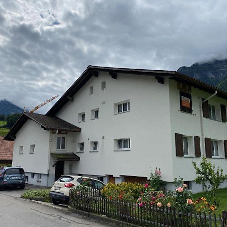 Spring Inn Appartments Meiringen Exterior foto